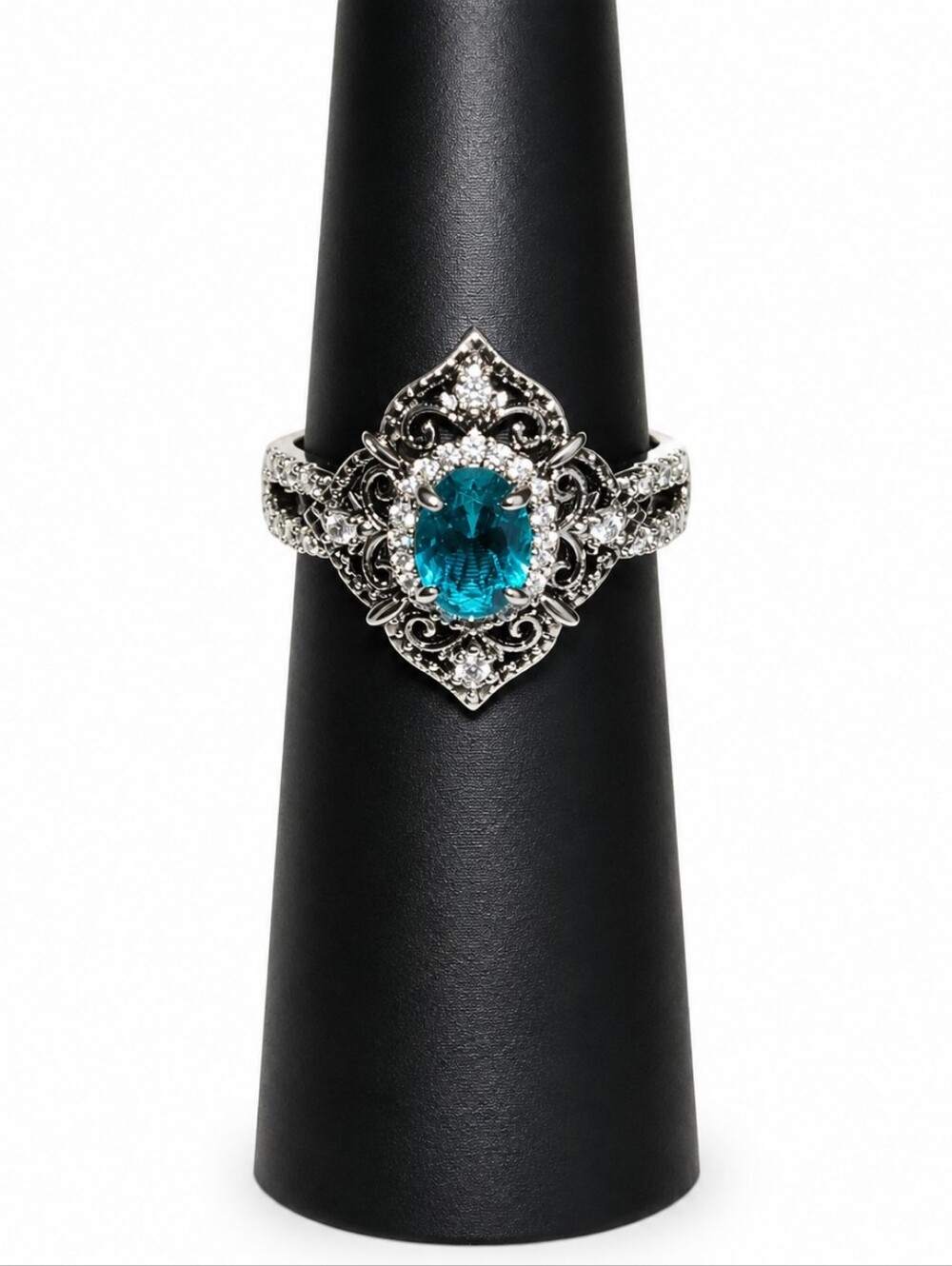 Bomb Party Retro Aquamarine Ring – Size 8
